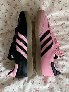 Adidas Sambas, Shoe Inspo, Dream Shoes, Adidas Samba, Shoe Game, Fitness Inspo, Me Too Shoes, Fashion Inspo, Girl Outfits