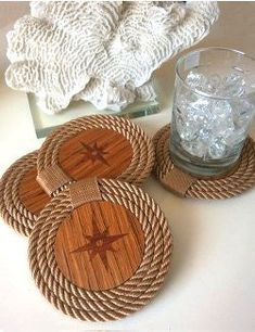 Rope Diy Projects, Diy Rope Design, Lariat Rope Crafts, Design With Rope, Rope Coasters, Furniture Joinery, Compass Rose Design, Coiled Rope, Rope Decor