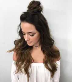 Half Top Knot, Knot Hairstyles, Half Up Bun, Super Easy Hairstyles, Top Knot Bun, Half Ponytail, Top Knot Hairstyles