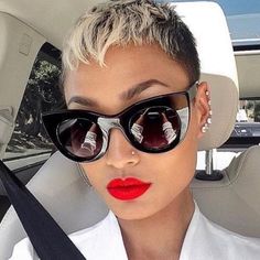 Solid Black. Cat-Eye Sunglasses Black Pixie Cut, Black Hair Short Cuts, Pixie Cut Styles, Pelo Afro, Blonde Pixie Cuts