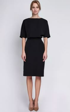 Black Fitted Midi Dress | Lanti | SilkFred US Black Fitted Midi Dress, Black Work Dresses, Office Casual Outfit, Office Outfits Women, Pencil Skirt Dress, Dress With Sleeves, Fitted Midi Dress, Black Pencil Skirt, Black Pencil