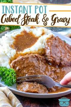 Instant Pot Cubed Steak And Gravy, Instant Pot Cube Steak, Cubed Steak And Gravy, Cubed Beef Recipes, Meat And Gravy, Beef Cube Steak Recipes, Beef Cubed Steak, Cube Steak And Gravy, Steak And Gravy