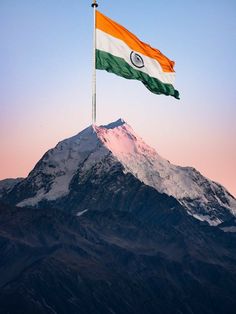 Tiranga Photo, Krishna Bhakti, Body Facts, Happy Independence Day Images, Human Body Facts, Independence Day Images, Jesus Photo, Alone Photography