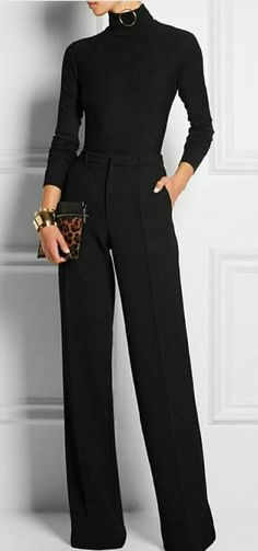 Golden ring idea All Black Outfits For Women, Black And White Outfit, Pullover Outfit, Black Outfits, Looks Black, Meryl Streep, Looks Chic, Casual Winter Outfits