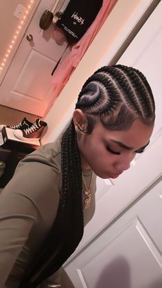 Cute Feed In Braids Styles, Feed In Styles, Cute Stitch Braids, Trending Cornrows, Cornrows Ideas, Box Braids Hairstyles For Black Women