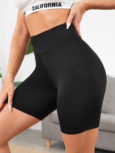 Preto Casual Collar  Tecido Simples Shorts de ciclista Embellished Elasticidade Baixa Primavera / Verão / Outono Calças femininas Trendy Block Heels, Shorts Biker, Sports Shorts Women, Women Leggings, Yoga Capris, Simple Trendy Outfits, Pump Dress, Wide Waistband