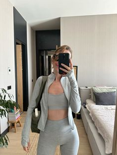 #gym #gymoutfitsforwomen #gymlife #gymwear #gymshark #gymrat #gymaholic #oysho Oysho Outfits, Gymshark Outfit, Cute Workout Outfits, Pilates Princess, Workout Outfits, Gym Wear, Gym Outfit