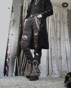 Fancy Emo Outfits Male, Witchcore Fashion Male, Alternative Outfits Masc, Modern Vampire Outfit Men, Grunge Punk Outfits Men, Punk Outfits Men Grunge, Alt Male Outfits, Vampire Fashion Men, Gothic Male Outfit