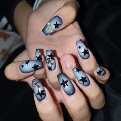 Black Star Nails Y2k, Emo Acrylic Nails, Grunge Y2k Nails, Complex Nail Designs, Grunge Nail Inspo, Nails Aesthetic