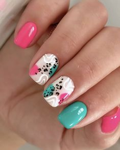 Graduation Nail Art, Caps And Gowns, Graduation Look, Aqua Nails, Glitter Manicure, Fingernail Designs, Graduation Nails, Nail Art Trends