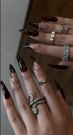 Autumn Acrylic Nails, Elegant Fall, Dark Moon, Brown Nails, Fire Nails, Pretty Acrylic Nails, Touch Of Gold, Dope Nails