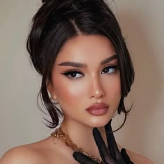 Makeup Looks Prom, Elena Abelli, The Sweetest Oblivion, Danielle Lori, Pakistan Bridal, Classy Makeup, Day Makeup Looks, Prom Eye Makeup, Prom Makeup Looks