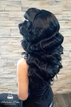 #avedaibw Big Prom Hair, 20s Long Hair, Wedding Hair Black, Big Wedding Hair, Old Hollywood Hair, Hollywood Curls, 40s Hairstyles, Vintage Curls, Glamour Hair