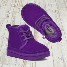 Brand new without the original box UGG Neumel II Toddler Kids (Boy or Girl) Chukka Boots in Purple (Manufacturer color: Mussel Shell).  Details (from the website): Suede upper with topically applied water repellency treatment Metal eyelets, Rear pull tab; Medial zipper 17mm UGGplush™ 80% upcycled wool, 20% TENCEL™ Lyocell lining and insole  Foam footbed Sugarcane EVA Outsole or Treadlite by UGG™ EVA outsole 2.75" shaft height Heat-embossed UGG® logo, UGG® logo woven label on sockliner Please visit my store for more items and brands. Thank you for looking! Albena's Treasure Hunting Ebay Store Return Policy: Items must be returned in the same condition in which they were received (unused, unaltered, with no damage or signs of use) and must have original tags and labels attached to them.  Dam Ugg Neumel, Mussel Shell, Treasure Hunting, Woven Label, Woven Labels, Toddler Kids, Pull Tab, Chukka Boots, Kids Boys