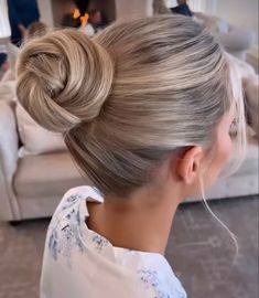 Wedding Hair Buns High, Mid Hair Bun, Medium High Bun, Bride High Bun, High Bridal Bun, Bridal Updo Front View, Wedding Hair High Bun, High Bun Wedding Hair, Bridal Hair Bun