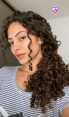 Cute Curly Hairstyles, Colored Curly Hair, Beautiful Curly Hair, Curly Girl Hairstyles, Curly Hair Tips