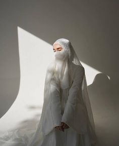 Niqab Bride, Niqabi Bride, Nikah Outfit, Muslim Wedding Photography, Muslim Wedding, Niqab, Hijab Tutorial, Hijab Style, Hijab Fashion