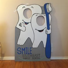 This unique custom hand painted photo board is cut out of sanded 1/2 in wood and painted with premium exterior paint. This board is great for indoor or outdoor festivals, events, holidays and parties! This can also be personalized for a small additional fee, message me for details! ORDERING INSTRUCTIONS: Please message the following: - event date - any personalization, logo work, or custom requests - and just to say Hi! Looking forward to working with you! Suzy  **This listing is for one photo b Dental Party, Tooth Photo, Dental Photos, Pediatric Dental Office, Dental Health Month, Face In Hole, Festival Face