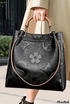 Olivia Mark - Premium Black Embossed Leather Shoulder Bag with Versatile Handle Design Posh Lifestyle, Unique Gift Baskets, Style Inspiration Classic, Business Attire Women, Money Gifts, Cool Bags, Perfect Purse, Luxurious Fashion, Large Handbags