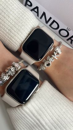 Pandora Bracelet And Apple Watch, Pandora Y Apple Watch, Bracelet And Apple Watch, Apple Watch Hacks, Future Vision, Pandora Heart, Smartwatch