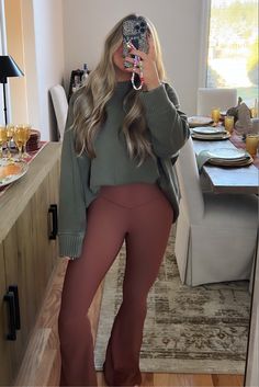 Athleisure Shopping Outfit, Ribbed Lounge Pants Outfit, Neutral Trendy Outfits, Colorful Leggings Outfit Winter, Taylor Frankie Paul Outfits, Mint Green Couple Outfits, Sunday Lounge Outfit, Casual Casino Outfit Winter, Lazy Day Fall Outfits