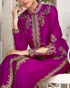 Inbox us to order ✉📬 Or contact 📞 +923074745633 📞☎ (WhatsApp ✔) Zardozi Embroidery, Shirt Pant, Dress Design Patterns, Embroidery Suits Design, Boutique Dress Designs, Embroidery Suits, Pakistani Bridal