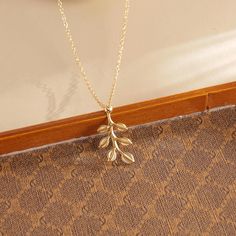 Leaf Pendant Necklace -Delicate Leaf Necklace - Bridesmaid Gift - Everyday Jewelry - Protection Jewelry - Gift For Mum - Elegant Flower Gift -------------------------------------------------- ------- These necklace are often bought for weddings, birthdays and gifts, and usually receive very good reviews from them. All products in the store are made from non-allergenic raw materials, and the gold earrings in the store are all gold-plated products (unless otherwise noted) ♥Purchase any three produ Protection Jewelry, Gift For Mum, Elegant Flowers, Leaf Necklace, Leaf Pendant, Everyday Jewelry, Bridesmaid Gift, Gifts For Mum, Flower Gift