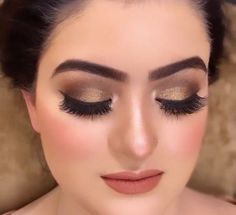 Pakistani Makeup Looks, Soft Pink Makeup, Uni Makeup, Eyes Make Up, Soft Makeup Look, Bridal Makeup Videos, Pakistani Makeup, Soft Eye Makeup