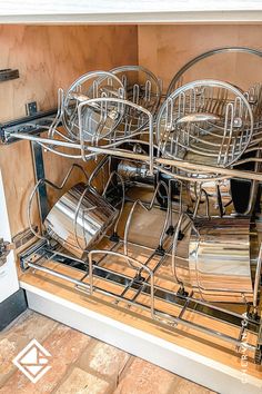 A pot & pan organization in a kitchen island. Cookware Organization, Pan Storage, Kitchen Design Inspiration, Pot Storage, Lid Storage, Pots Pans, Smart Solutions, Smart Storage