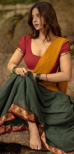 Stylish Saree Blouse, Kashmira Pardesi, Saree Wearing Style, Saree Looks, Stylish Saree, Saree Wearing, Saree Wearing Styles, Modern Saree, Wearing Style