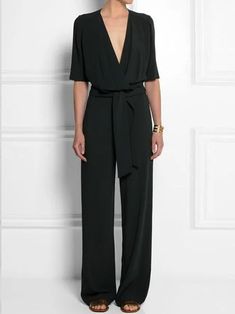 Work Jumpsuit, Jumpsuit Outfits, Crepe Jumpsuit, Jumpsuit Outfit, Jumpsuits And Romper, Jumpsuit With Sleeves, Mode Inspiration, Black Jumpsuit