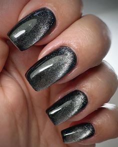 Black Ombre Nails Matte, Dark Ombre Nails, Grey Ombre Nails, Dark Grey Nails, White Ombre Nails, Black To Silver Ombre, Grey Matte Nails, Nails Images, Black Ombre Nails