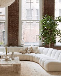 Modular Channel Sofa in Belgian Bouclé, Sofas Bernhardt Sofa, Soho Loft, New York Loft, Elsa Hosk, Jason Todd, Vintage Sofa, Large Sofa, Studio Decor, Exquisite Rugs