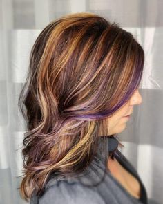 35 Incredible Purple Hair Color Ideas Trending Right Now Brown And Purple Hair, Best Purple Hair Dye, Purple Highlights Brown Hair, Hair Color Ideas Trending, Color Stripping Hair, Purple Brown Hair, Purple Hair Color Ideas, Balayage Caramel, Purple Hair Highlights