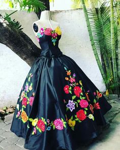 Vestidos XV Mexican Traditional Clothing, Quinceanera Dresses Mexican, Vestido Charro, Xv Dresses, White Mexican, Mexican Quinceanera Dresses