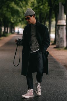 Mens Turtleneck Outfits, Men Street Outfit, Outfits Quotes, Herren Style, Mens Turtleneck, Guys Clothing Styles