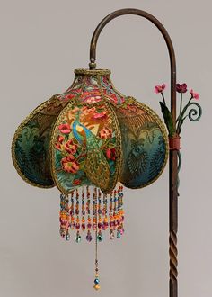 Victorian style lamp Victorian Bridge Lamp, Art Nouveau Peacock, Lamp Colorful, Lampe Art Deco, Beaded Lamps, Deco Nature