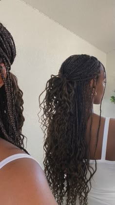 Small bohemian knotless box braids color Black girl cottage core chocolate white tank top Box Braids Hairstyles For Black Women, Cute Box Braids Hairstyles, Protective Hairstyles Braids, Box Braids Styling, Braids With Curls, Long Braids, Goddess Braids