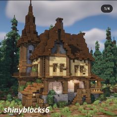 Raised Minecraft House, Medieval Starter House Minecraft, Medieval Buildings Minecraft, Minecraft Medieval House Ideas, Minecraft House Cottage, Minecraft Houses Cute, Minecraft Building Ideas House Blueprints, Minecraft Gothic House