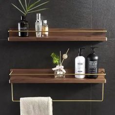 20 Easy Over The Toilet Decorating Ideas - DianneDecor.com Wood Towel Rack Bathroom, Towel Rack Bathroom Decor, Minimal Bathroom Decor, Wood Towel Bar, Bathroom Decor Modern, Wood Towel Rack, Wood Toilet Paper Holder, Modern Towel Bars, Towel Bar Bathroom