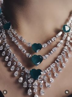 Luxury Elegant Emerald Necklace With Jewels, Luxury Gemstone Bridal Necklace, Luxury Jeweled Bollywood Style Necklaces, Exquisite Hand-set Green Diamond Necklace, Luxury Bollywood Necklaces With Gemstones, Beautiful Jewelry Diamonds, Queen Jewelry