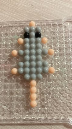 Aqua Bead Art, Aqua Bead Ideas, Pyssla Ideas Cute, Aqua Beads Template, Aqua Beads Patterns Easy, Aqua Beads Ideas, Aqua Beads Patterns, Melting Bead Ideas, Melting Beads Ideas