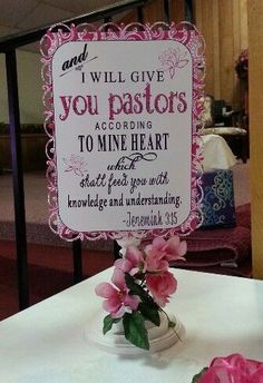 a sign that says i will give you pastor's according to mine heart and not