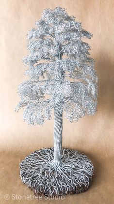 Redwood tree wire sculpture Sculptures Sur Fil, Beaded Trees, Bonsai Wire, Art Fil, Tree Tutorial, Big Trees, Wire Tree Sculpture, Wire Trees, Metal Tree Wall Art