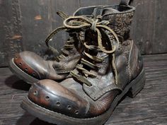 These leather boots use cowhide by crafting the leather  into small pieces which are put back together using a patchwork method  that the inside uses another layer of sheep leather to  avoid the main part of leather stunned by the zigzag machine. The most perfect crafting,  is that all processes are conducted  with a handmade (handwelt) technique where the combination of the upper and midsole with a stitching system is an old technique of shoe craftsmen. It works and produces handmade stuff from genuine leather,  and packed its stuff with excellent and elegant box made of pine wood. Material upper : cowhide Linning.             : heep leather Construction.   : handwelt Size                    : 43 fit 44 (10,,75 inch - 27,3 cm) Midsole             : leather vegtan 5mm Outsole             : Shoes Boots Combat, Inktober 2024, Victorian Man, Handmade Boots, Old Boots, Handmade Stuff, Handmade Boot, Boots Vintage, Sour Patch