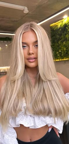 Beige Blonde Hair, Blonde Hair Goals, Perfect Blonde Hair, Bombshell Hair, Bright Blonde Hair, Tan Skin Blonde Hair, Summer Blonde Hair, Beige Hair, Summer Blonde