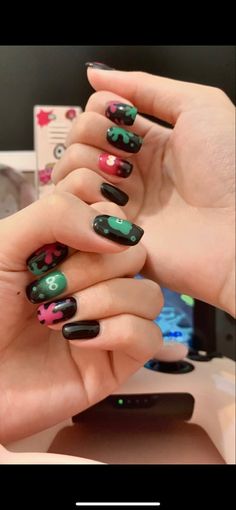 Splatoon✨✨ Splat Nails, Splatoon Nails, Gacha Club, Gacha Life, Swag Nails, Cute Nails, Nail Ideas, Gel Nails