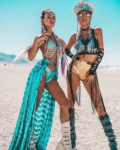 Estilo Burning Man, Electro Festival Outfit, Tomorrowland Outfit, Burning Man Style, Burning Man Girls, Rave Fit, Festival Outfit Inspiration