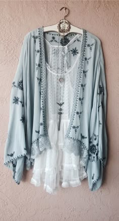 Bohemian Angel, Embroidered Kimono, Mode Boho, Winter Boho, Snow Flakes, Bohol, Skirt Maxi