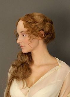 Hug an anglophile — reliquatory: I would like a ship on my head. | Renaissance hairstyles, Historical hairstyles, Medieval hairstyles Roman Hairstyles, Historical Hairstyles, Medieval Hairstyles, Romantic Hairstyles, Rose Hair, Hair Reference, Larp, Flowers In Hair, Wedding Hair